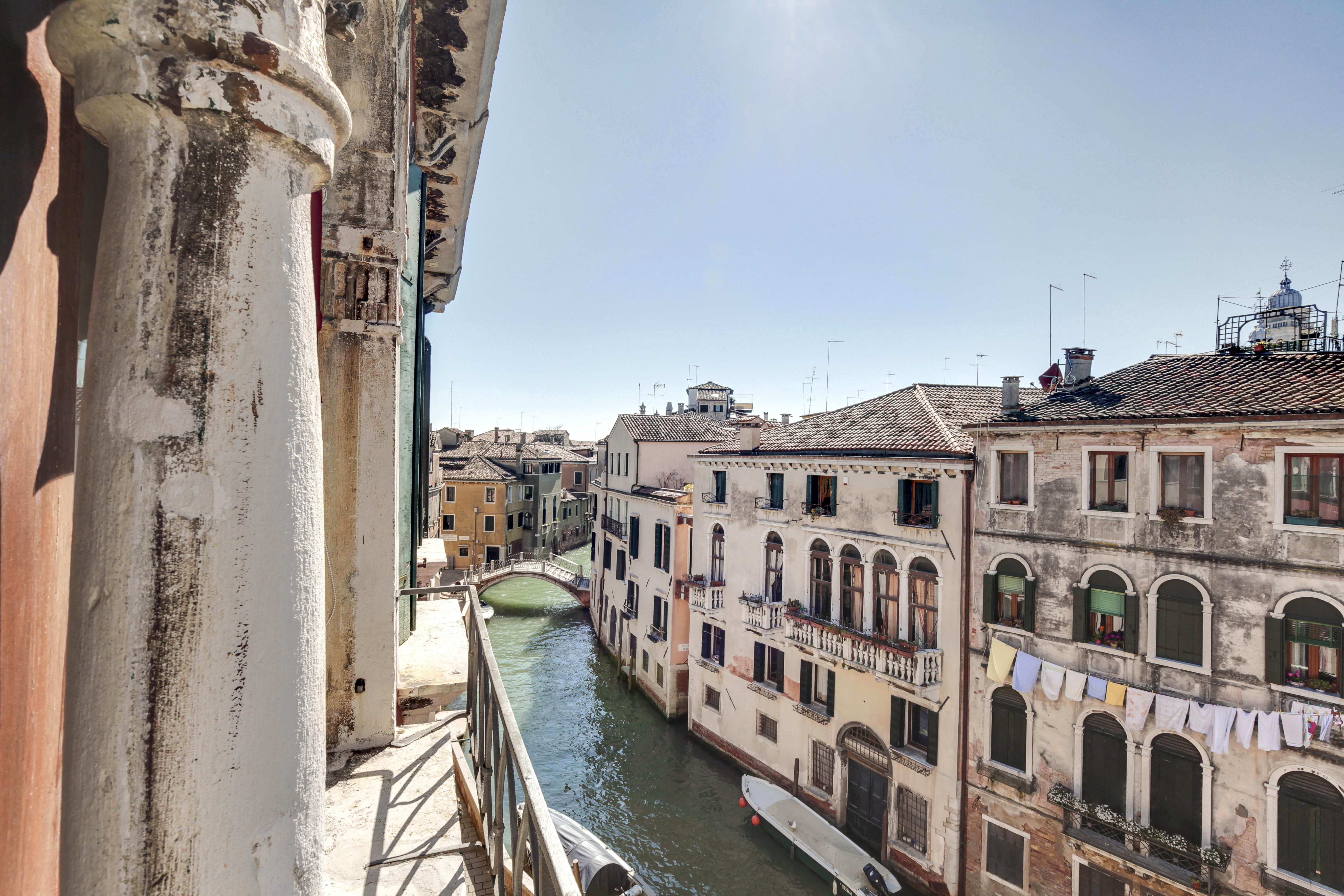 Palazzo Schiavoni Residenza D'Epoca & Suite-Apartments Velence Kültér fotó