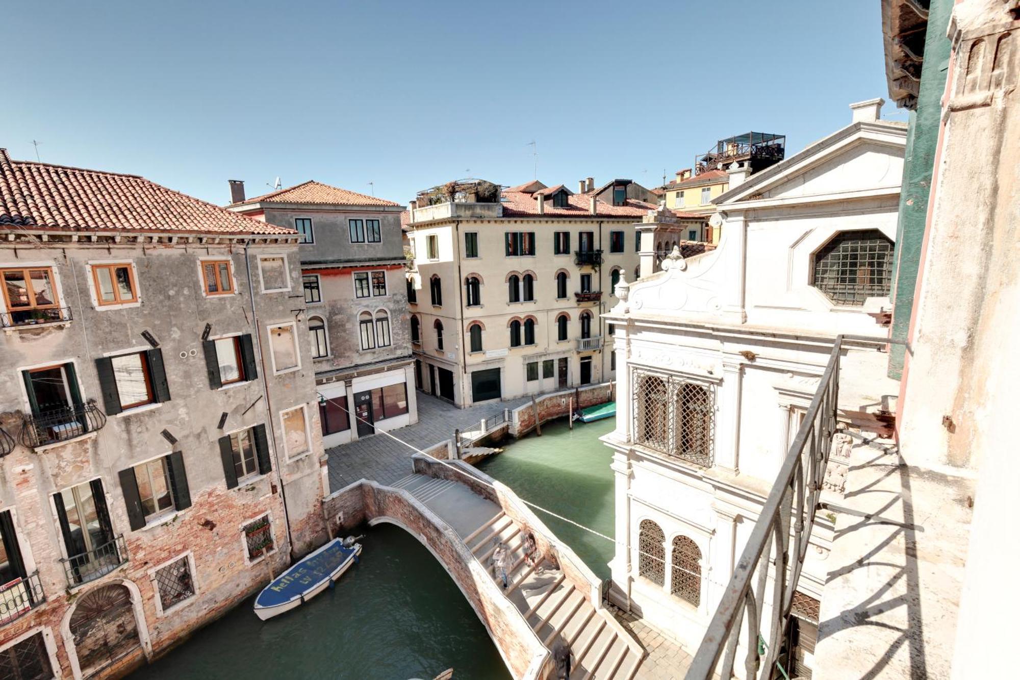 Palazzo Schiavoni Residenza D'Epoca & Suite-Apartments Velence Kültér fotó